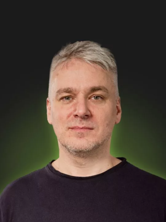 Антон Петров